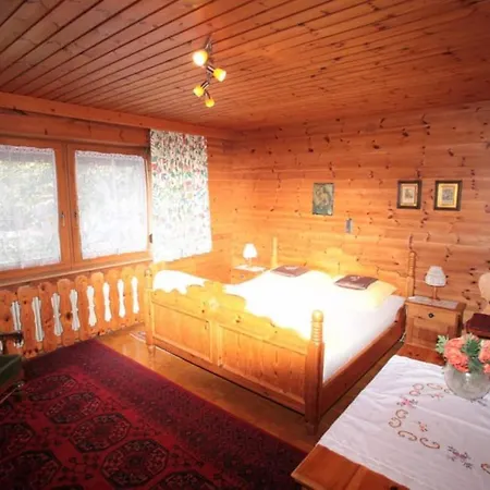 Haushell * 스트라스 임 칠레르탈